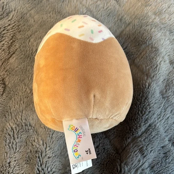 cinnamon bun squishmallow named rease - Picture 2 of 3